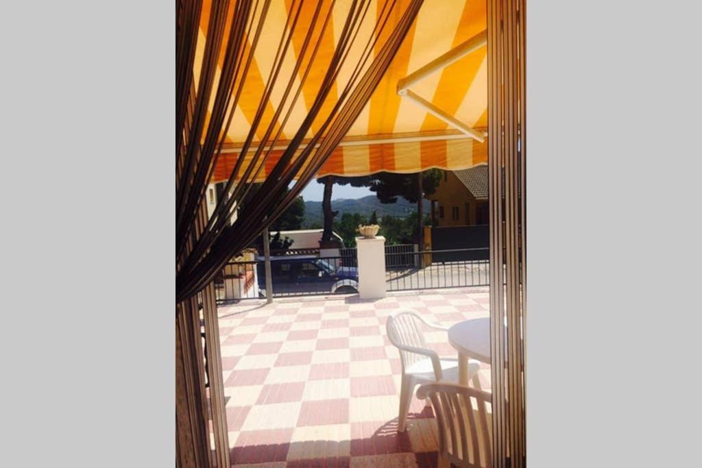 Apartamento Entre La Playa Y La Montana Calafell Exterior photo
